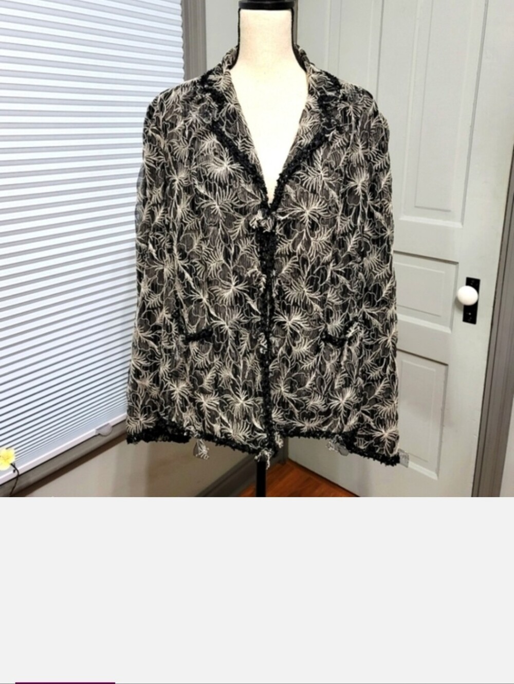✨JONES New York Collection Chiffon Layered Silk Embroidered Blazer